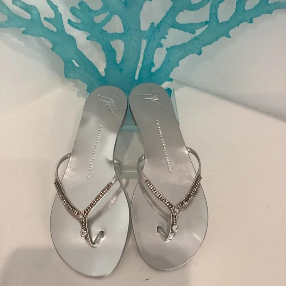 Giuseppe Zanotti NEW Silver Leather Crystal Embellished Thong Sandals Shoes 37
